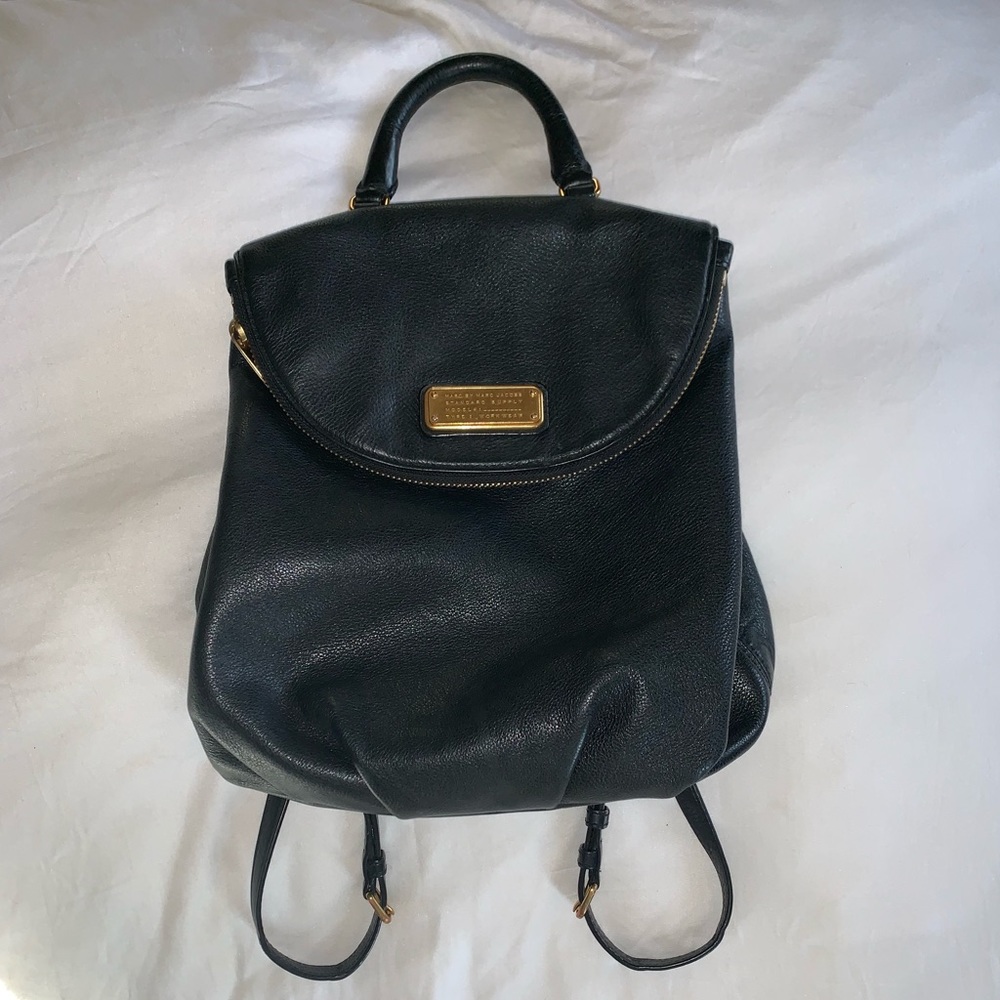 💛🖤MARC BY MARC JACOBS Q MARISKA BACKPACK